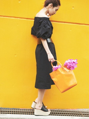 オフショルワンピース